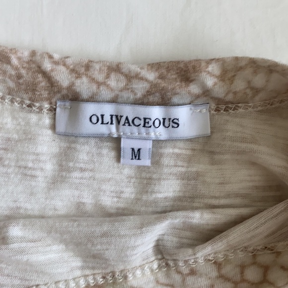 Oliviaceous snake front knot tee - Picture 3 of 3